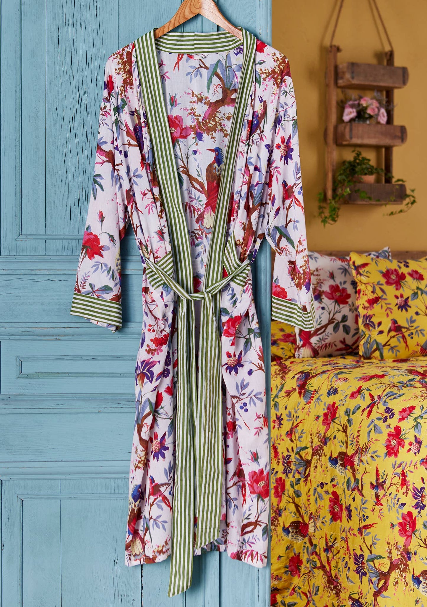 Bird Of Paradise Dressing Gown - White