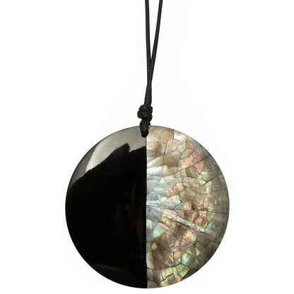 Deco Round Shell Pendant | Lotusfeet